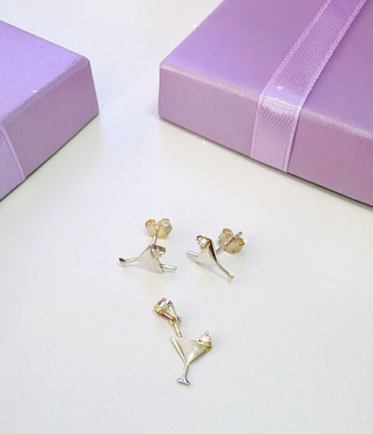 Juego de dije y aretes “Cocktail