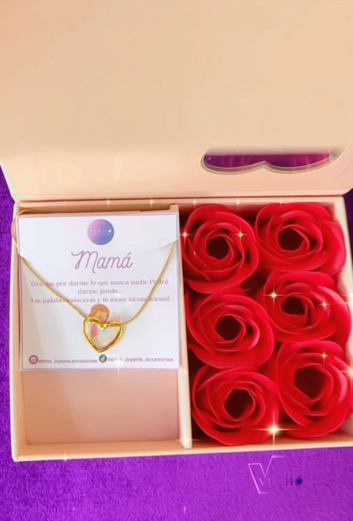 Cofre de rosas y Cadena de corazones