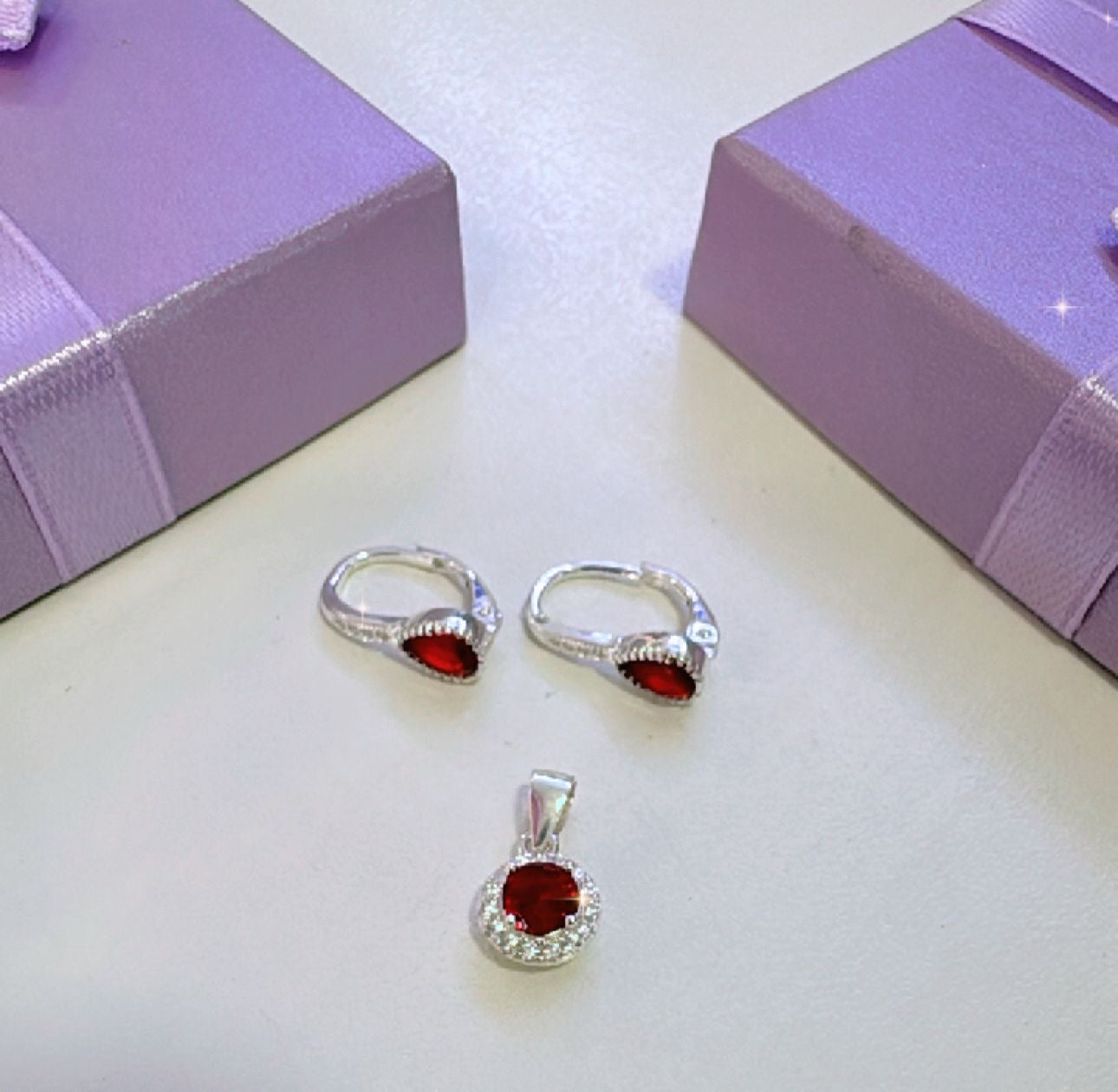 Juego de Aretes y cadena