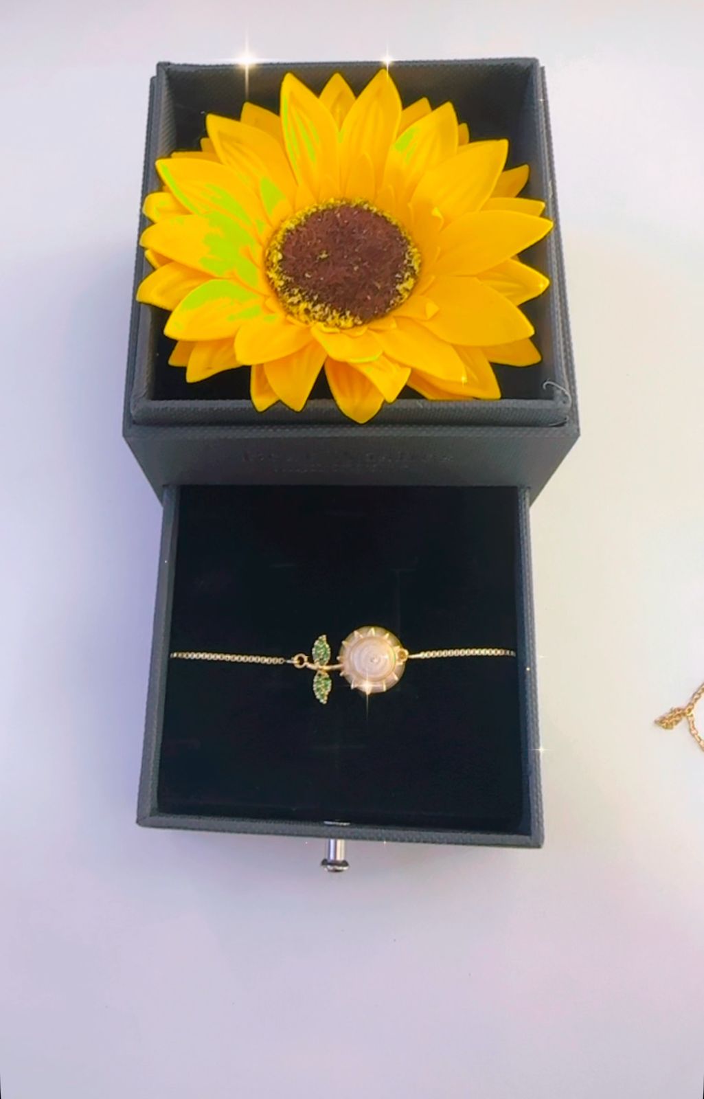 Pulsera de Girasol y cofre