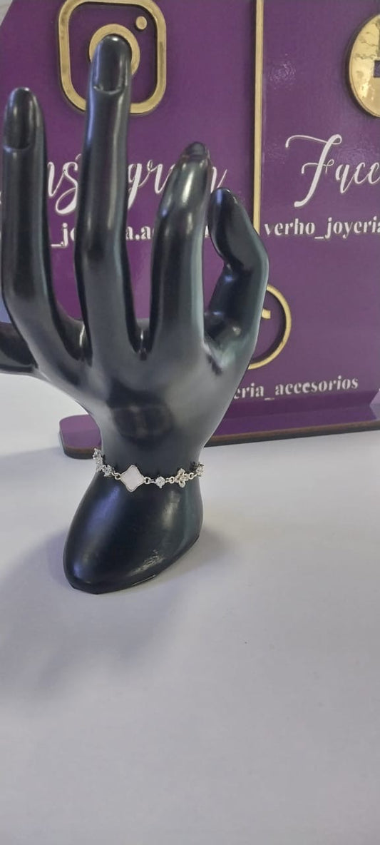 Pulsera Van cleef de Plata