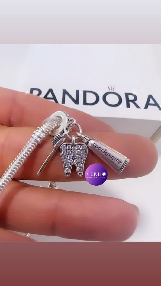 Charm de odontólogo