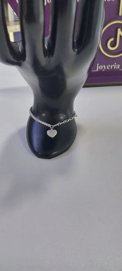 Pulsera corazón de plata